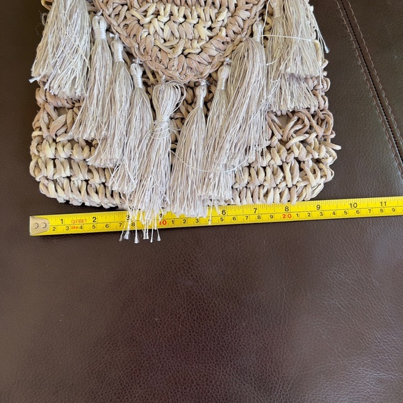 Cappelli Straworld Beige Woven Fringe Crossbody Purse - Picture 13 of 14